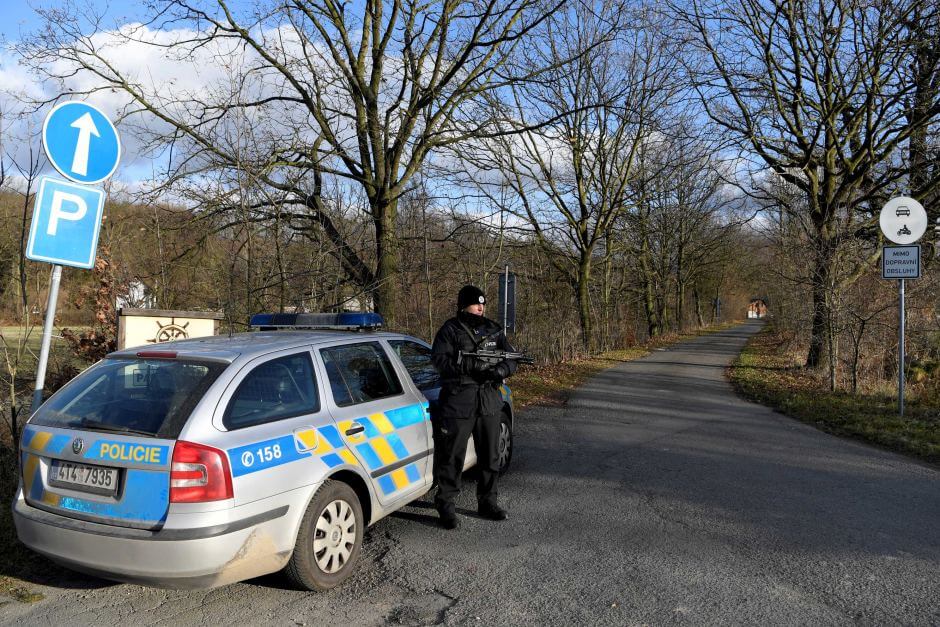 Drug traffickers smuggled $130M of cocaine and heroin into Australia and NZ, police say